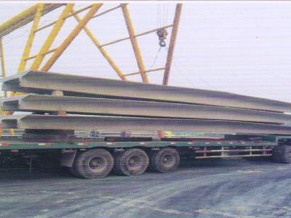 準備出廠的18米雙坡T板